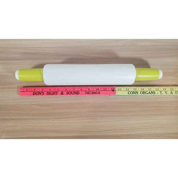 Tupperware Rolling Pin-Fill w/ Warm Cold Water in the Center green Handles New - Picture 4 of 4